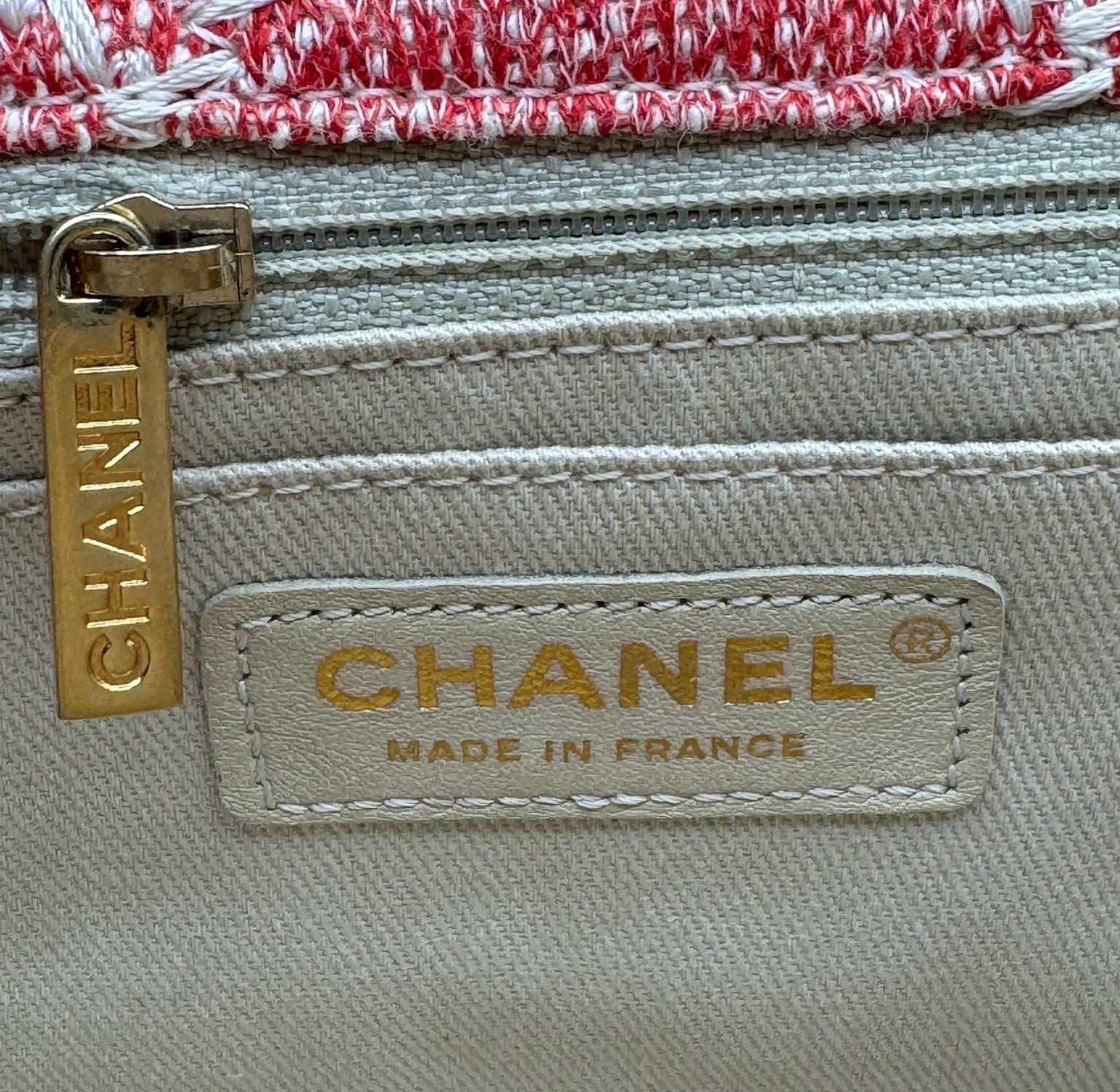 Chanel Color Block Quilted Jersey Fabric Medium Size Flapbag Gold Hardware