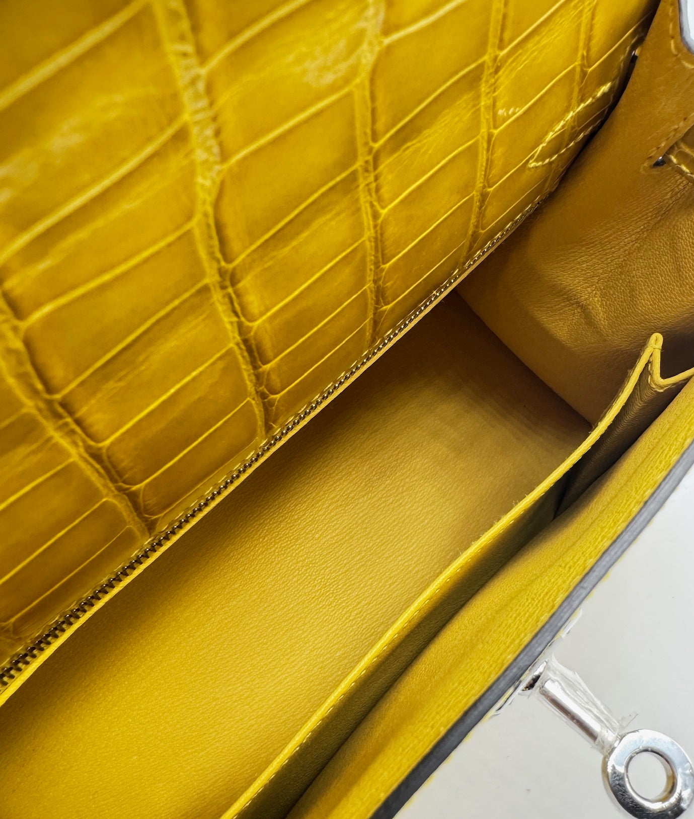 Hermès Kelly 25 Mimosa Yellow Alligator Palladium Hardware