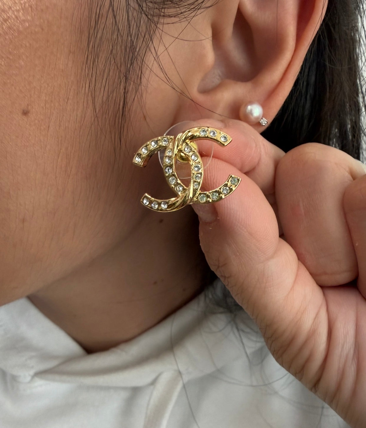 CHANEL Gold CC Earrings with Crystals