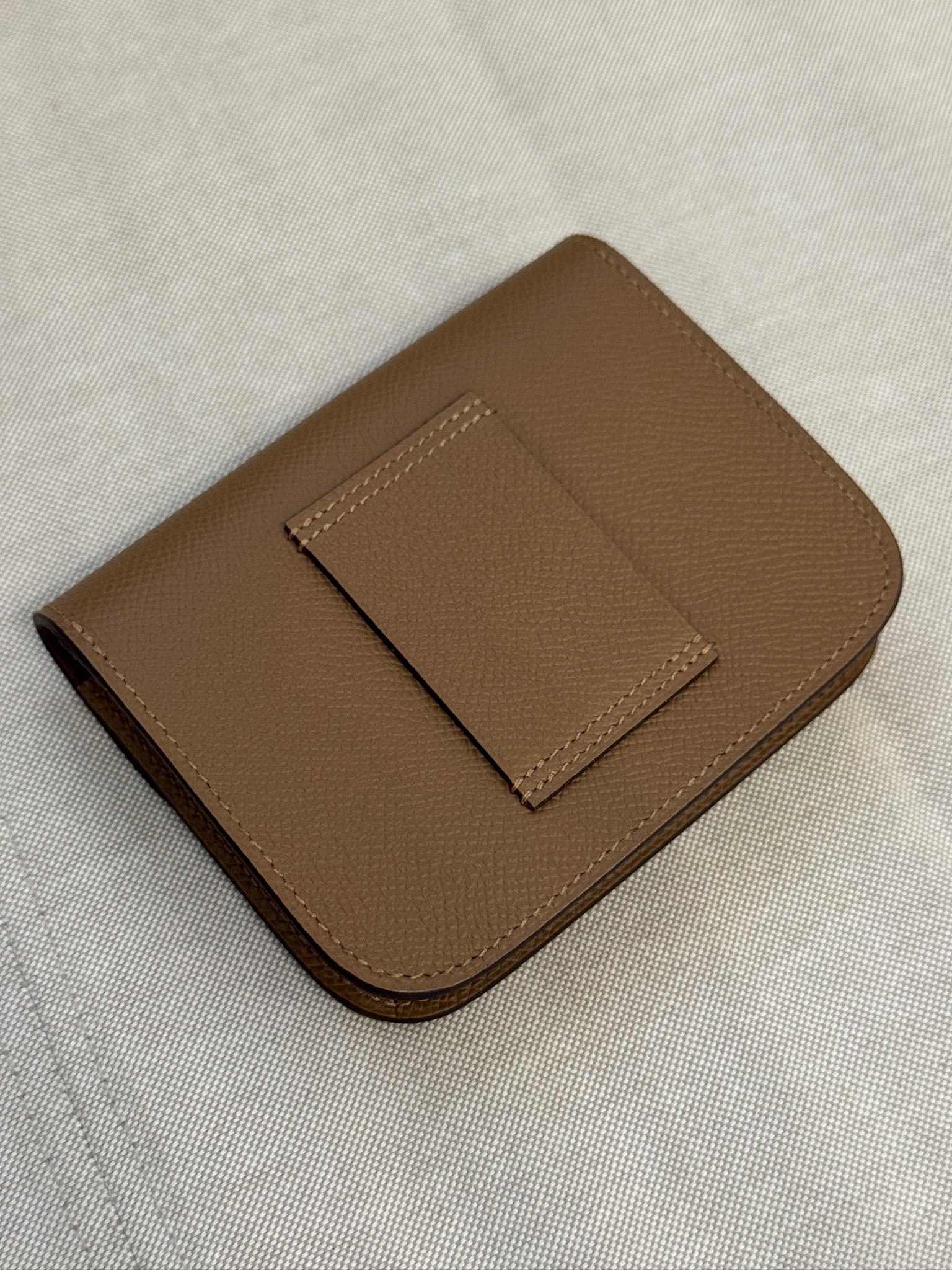 Hermès Constance Slim Wallet Alezan Gold Hardware