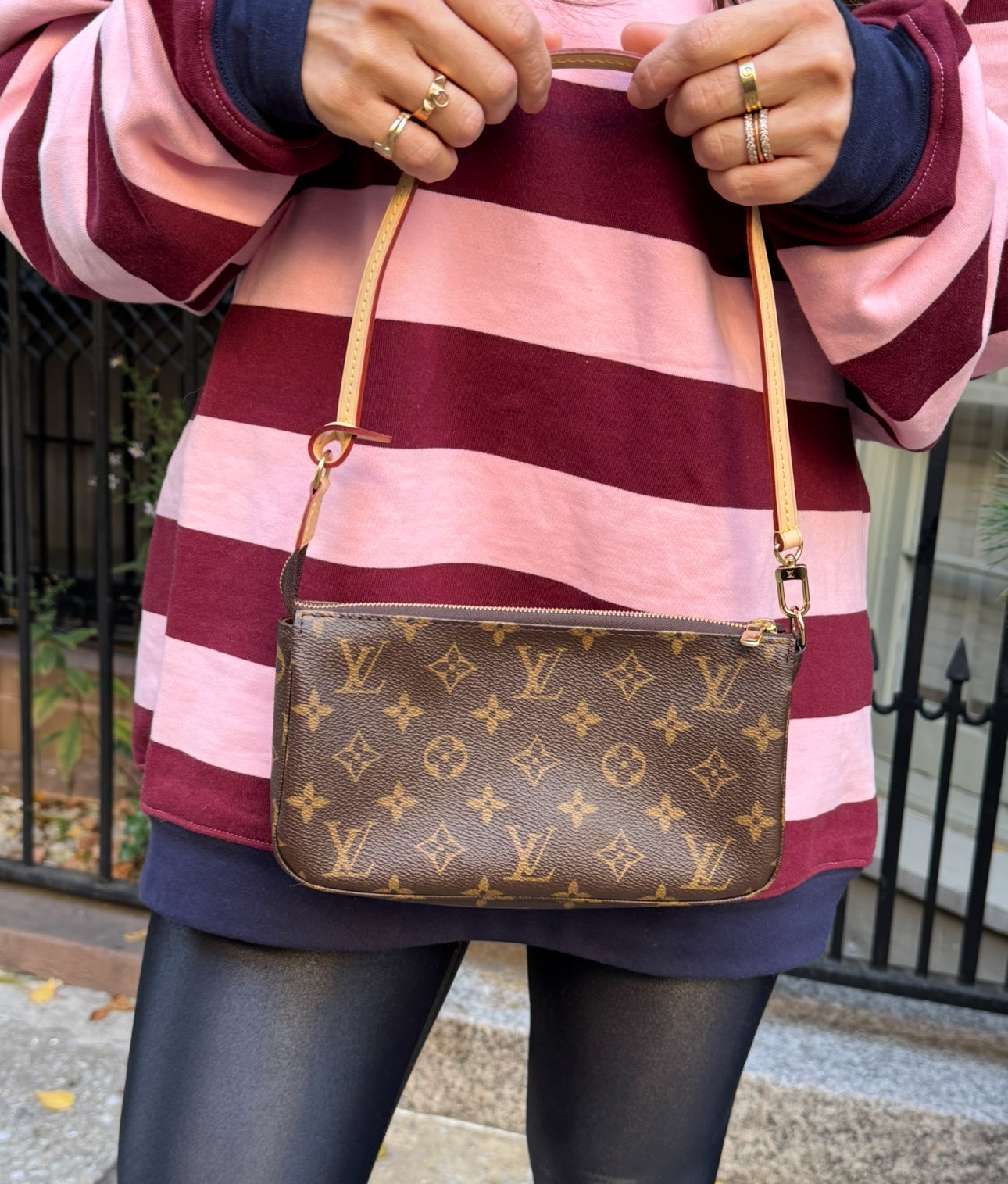 Louis Vuitton Pochette Accessoires Shoulder Bag
