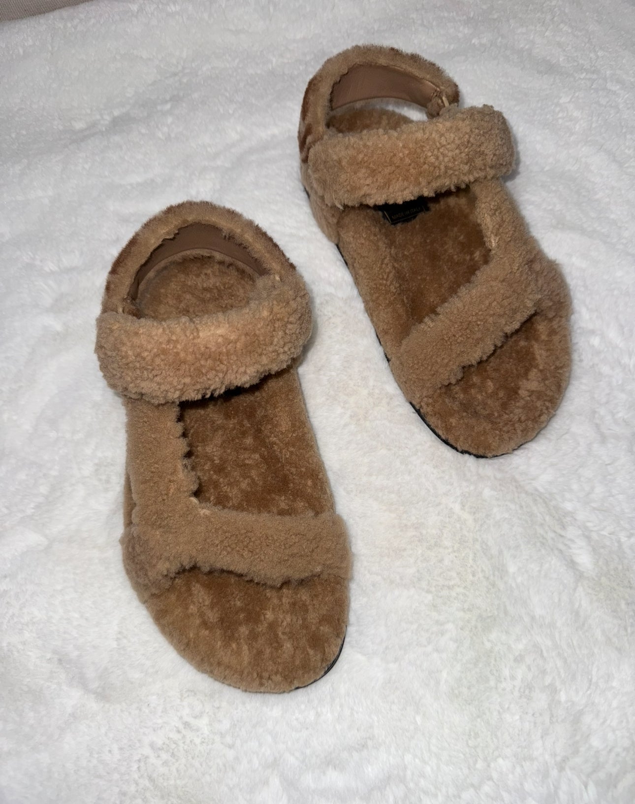 Fendi Skims Feels Beige Shearling Sandals 