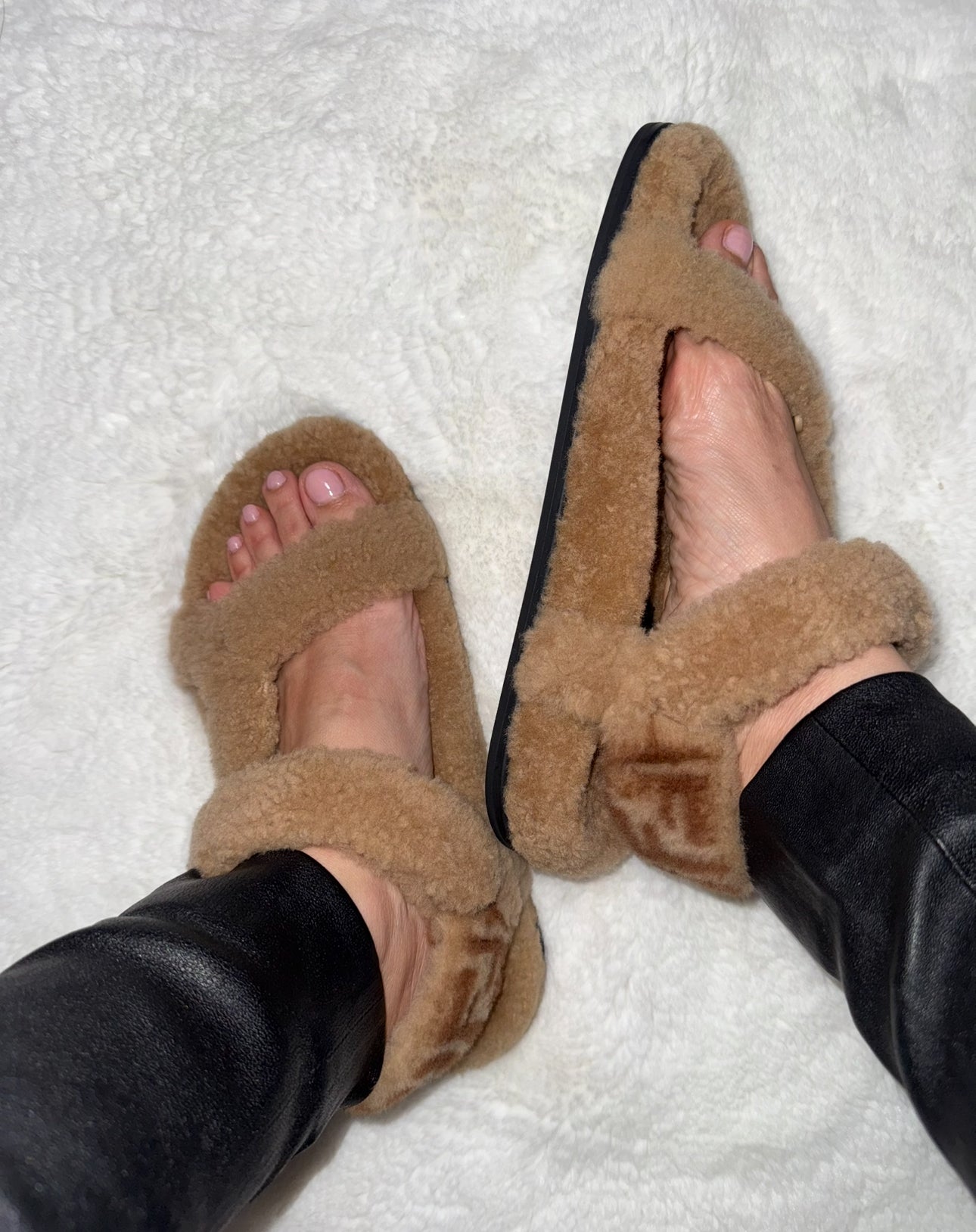 Fendi Skims Feels Beige Shearling Sandals 
